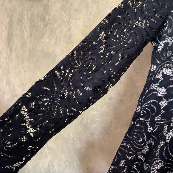 Another Story Lace Overlay Hi-lo Long Sleeve Peplum Top - Picture 5 of 8